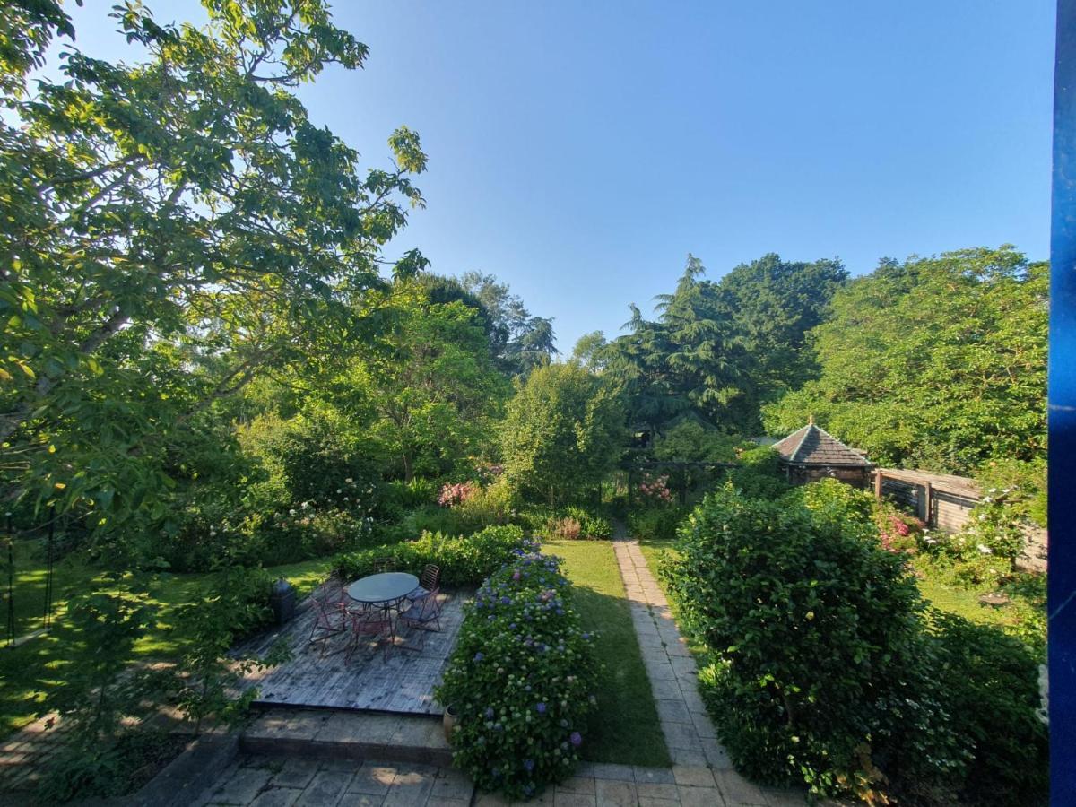 Maison En Pierre Dans Son Nid De Verdure Roz-Landrieux Экстерьер фото